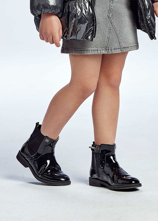 Black Verince leather ankle boot